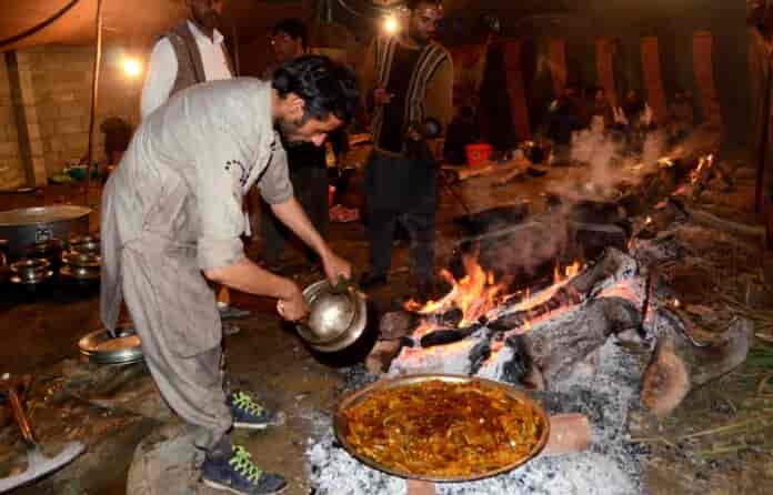 Kashmir Food Guide | A complete guide to Kashmiri Wazwan