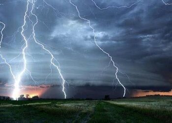 Woman among 2 killed in lightning strike at Budgam