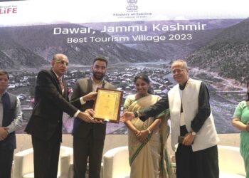 Feather in J&K Tourism Depts’ cap: Gurez’s Dawar bags best tourism village award