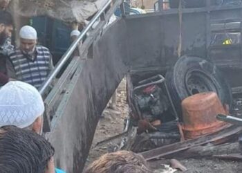 Mysterious blast inside vehicle at Anantnag’s Larkipora; 4 persons injured