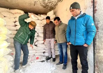 400 bags of duplicate spurious fertilizers seized in Kulgam