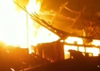 Fire Mishap Causes Extensive Damage to Masjid and Residential House in Gandbal Frisal, Kulgam