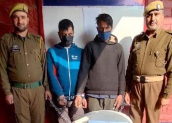Two drug Peddlers held with 8 Kgs of ‘Poppy Straw’ in Qazigund: Police