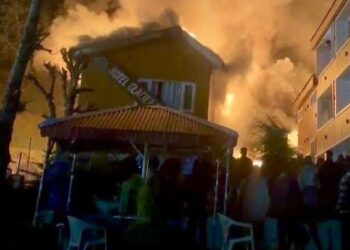 Hotel damaged in fire mishap in Sonamarg