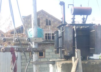 In Kulgam, Unfenced power transformers put locals lives at risk, PDD turns blind eye