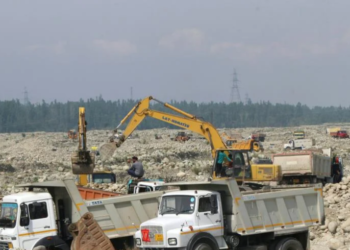 Illegal mining: Twelve vehicles seized in Kulgam