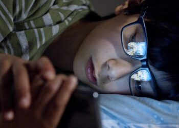 World Sight Day: Rise in vision problems linked to excessive screen time, doctors warn
