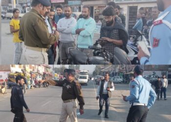 Over two dozen challans issued in Traffic Police crackdown in Qazigund town