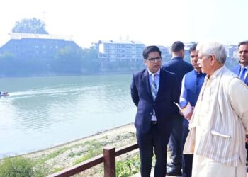LG Sinha inspects key development projects in Srinagar