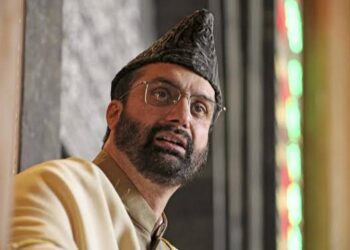 Mirwaiz pays tribute to Mirwaiz Mohammad Ahmad