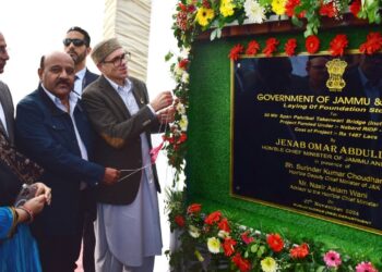 ‘Not empty-handed’: CM Omar Abdullah vows development for Ganderbal, launches Paribal-Takanwari Bridge Project