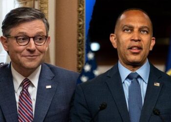 The first party to win 218 seats will clinch the House majority