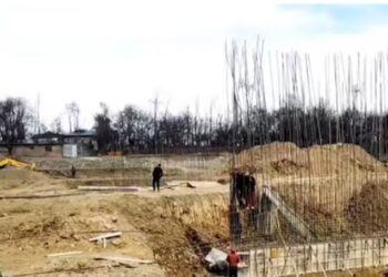 After decades: Construction work on bridge in Qazigund commenced,Locals elated