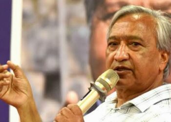 Release pending wages of Anganwadi workers, helpers: Tarigami