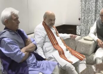 HM Shah arrives in Srinagar, visits residence of late DySP Humayun Muzamil