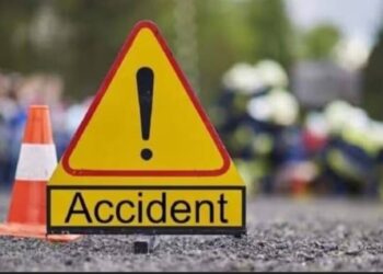 One Dead, Two Injured in Qazigund Road Accident