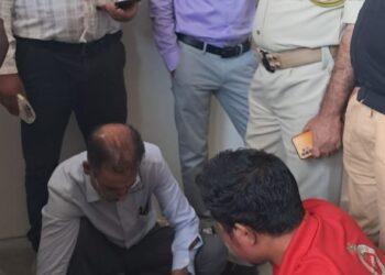 FIR registered against Ajwa Bakery and Fast food after unygienic food found in Qazigund: Police