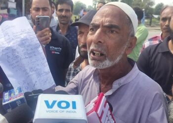 We elected him with hope, if he doesn’t listen to us, then whom should we approach? Asks Khudwani residents to CM Omar after ignored their concerns