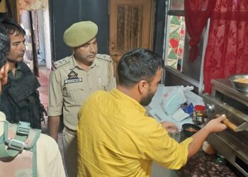 Police take action against sale of rotten meat, expired eatables across Kulgam district, 5 FIRs registered