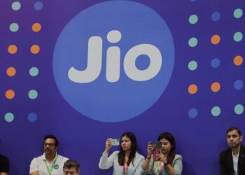 Jio Under Fire for Allegedly Forcing Retailers to Sell ₹349 Recharges Over ₹299
