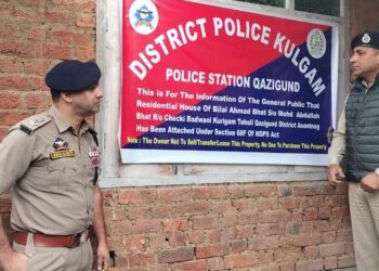 Police attaches property of drug peddler worth Rs 25 Lakhs under NDPS Act in Qazigund