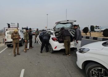 Jmu-Sgr NH-44 at Qazigund Put Under Tight Security Checks