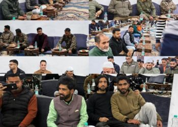 Army’s 9RR hosts Iftar Party at Devsar Kulgam to promote harmon