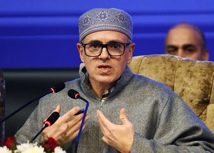 CM Omar Abdullah Meets Mutton Dealers, Assures Resolution of Livestock Transport Issues in Punjab